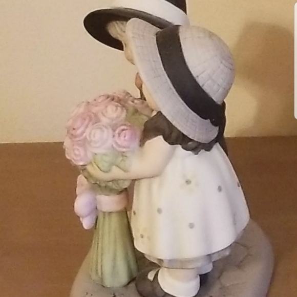 Pretty As A Picture Bearing The Blossoms Of Love Flower Girl Ring Bearer 786098 - Picture 5 of 12